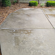 1-Premium-Concrete-Pressure-Washing-for-Enhanced-Curb-Appeal-in-Pensacola-FL 2