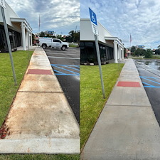 Advanced-Exterior-Cleaning-Completed-for-United-Bank-in-Pace-Florida 3