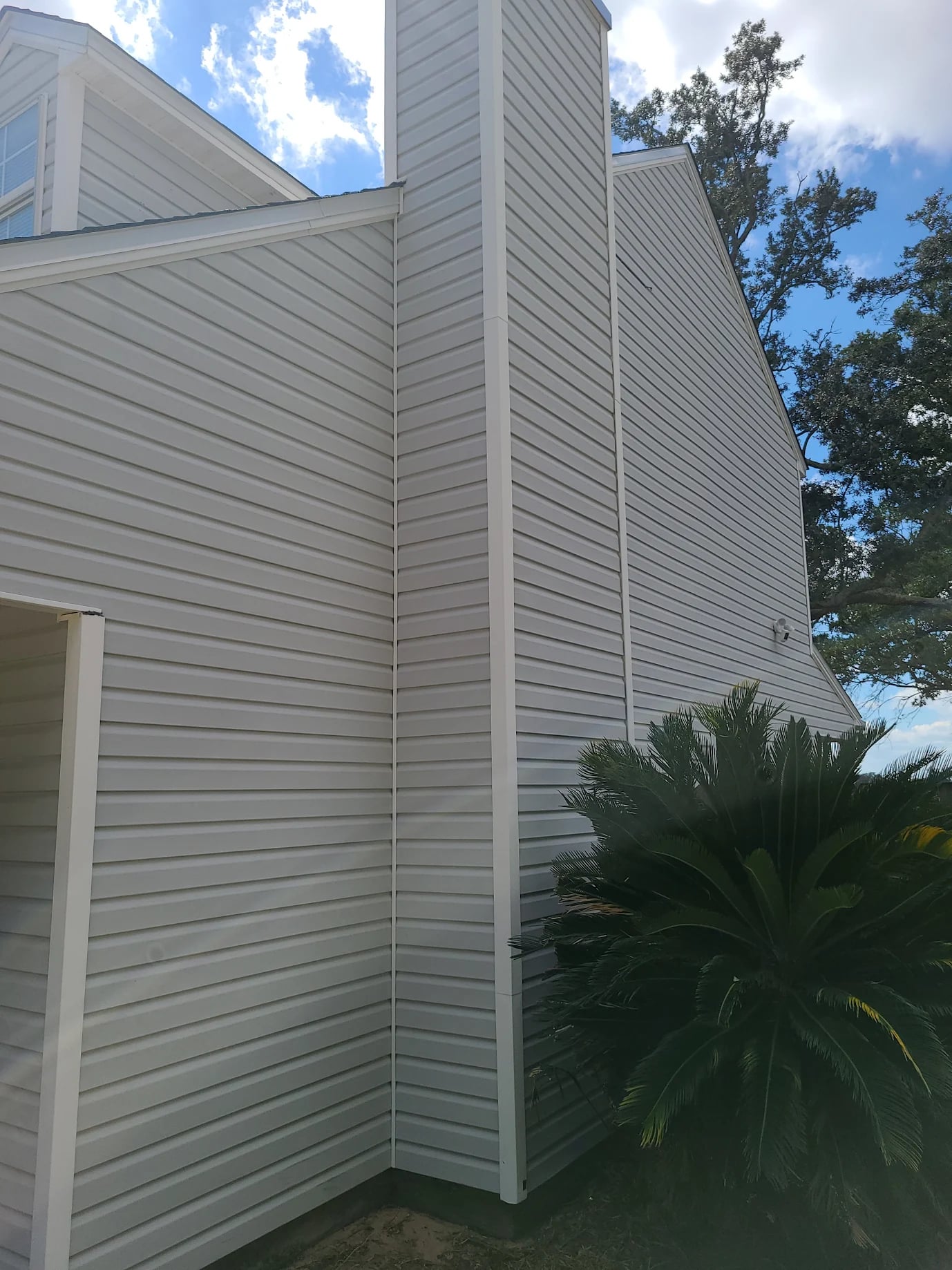 Expert Exterior and Concrete Cleaning in Pensacola, FL by Sunshine Pristine Clean Thumbnail