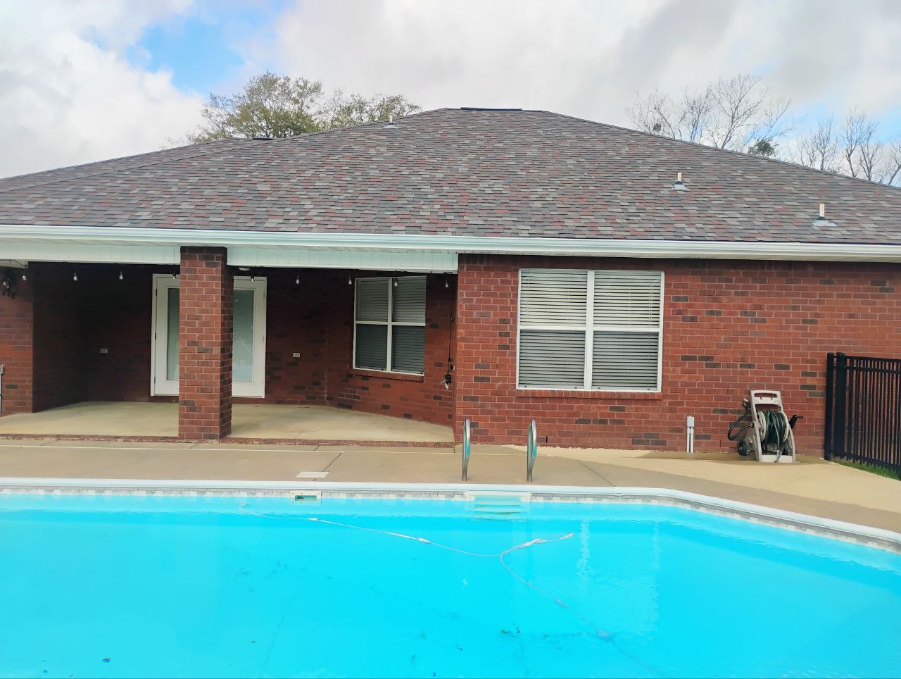 Expert House Cleaning and Pool Deck Cleaning in Cantonment, FL Pressure Washing & Soft Wash Service