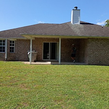 Expert-Residential-House-Washing-and-Concrete-Cleaning-in-Pensacola 1