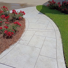 Expert-Service-Remarkable-Walkway-Cleaning-Results-in-Pensacola-FL 0