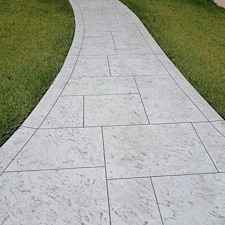 Expert-Service-Remarkable-Walkway-Cleaning-Results-in-Pensacola-FL 1
