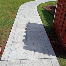 Expert-Service-Remarkable-Walkway-Cleaning-Results-in-Pensacola-FL 3