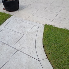 Expert-Service-Remarkable-Walkway-Cleaning-Results-in-Pensacola-FL 11