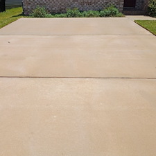 Full-Home-Washing-Driveway-Cleaning-in-Pensacola-FL 4