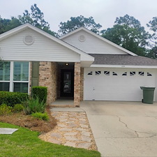Gentle-Soft-Washing-Professional-Driveway-Surface-Cleaning-in-Pensacola-FL 0