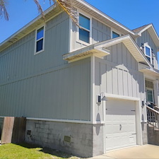 High-performance-Deep-Exterior-Restoration-Through-Professional-Soft-Washing-in-Pensacol-FL 7
