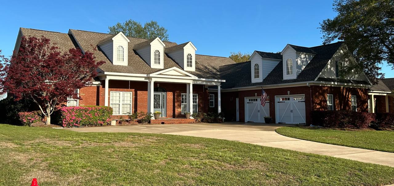 ong-Lasting Exterior Cleaning with Soft Washing in Daphne