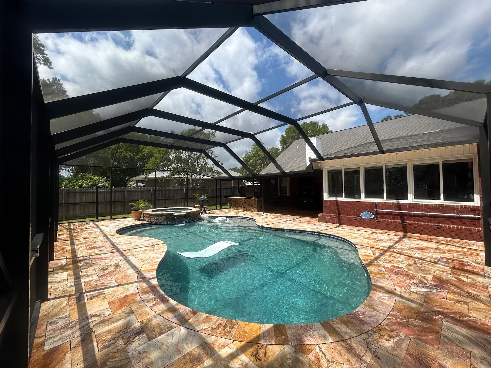 Pool Enclosure & Pool Deck Cleaning