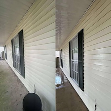 Premium-Concrete-Driveway-Walkway-Cleaning-in-Crestview-FL-Eliminating-Stains-for-a-Brighter-Look 4