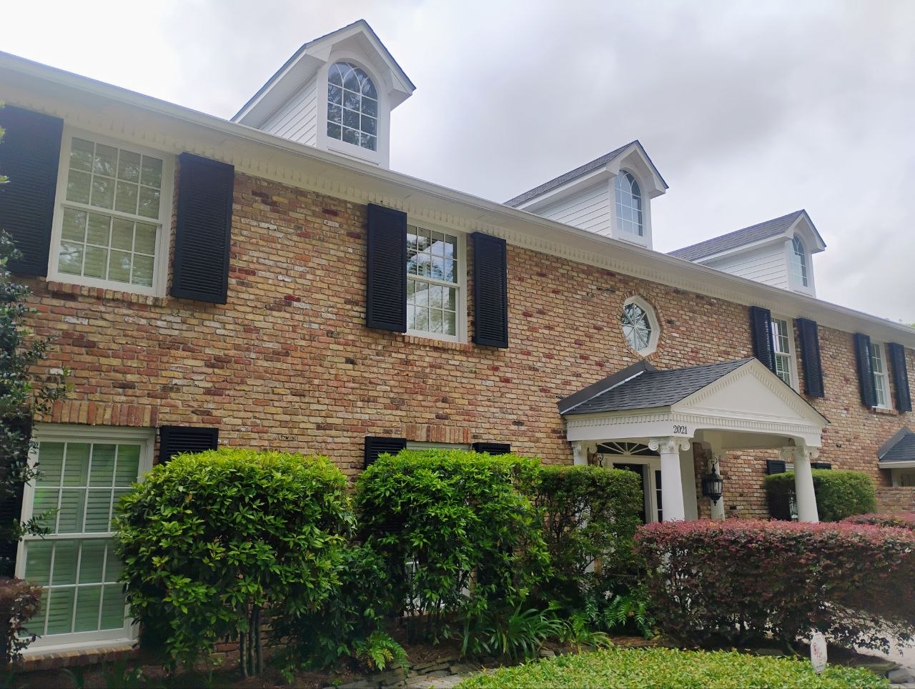 Professional Care. Exceptional House Washing Results in Pensacol, FL