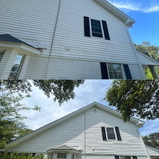 Professional-Soft-Wash-House-Solar-Panel-Cleaning-in-Cantonment-FL 0