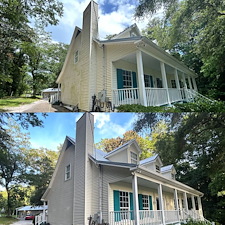 Reliable-Vinyl-House-Siding-Soft-Wash-Cleaning-Completed-in-Daphne-Alabama 7