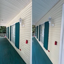 Reliable-Vinyl-House-Siding-Soft-Wash-Cleaning-Completed-in-Daphne-Alabama 4
