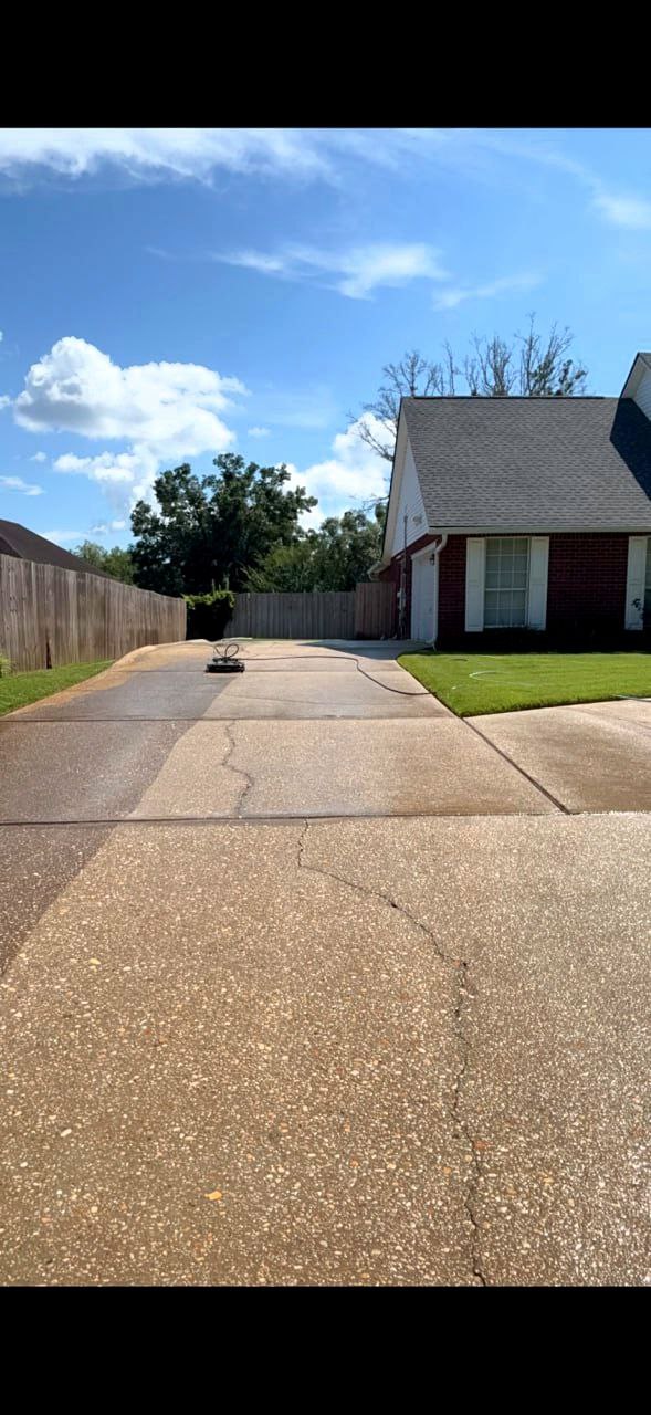 Revive Driveways and Walkways with Detailed Concrete Cleaning in Pensacola, FL