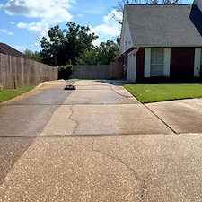 Revive-Driveways-and-Walkways-with-Detailed-Concrete-Cleaning-in-Pensacola-FL 0